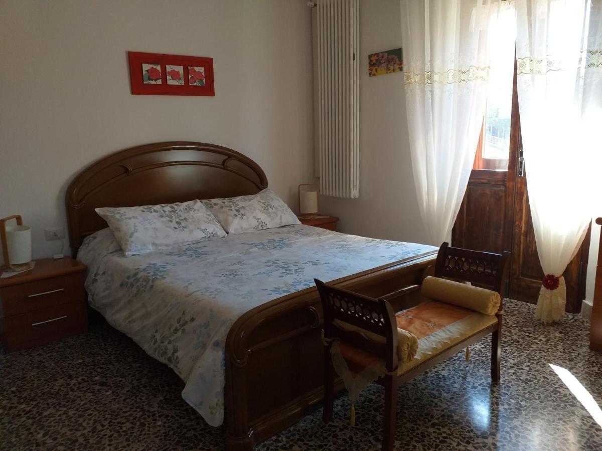 Bed & Breakfast La Rosa Rossa Cagli Buitenkant foto