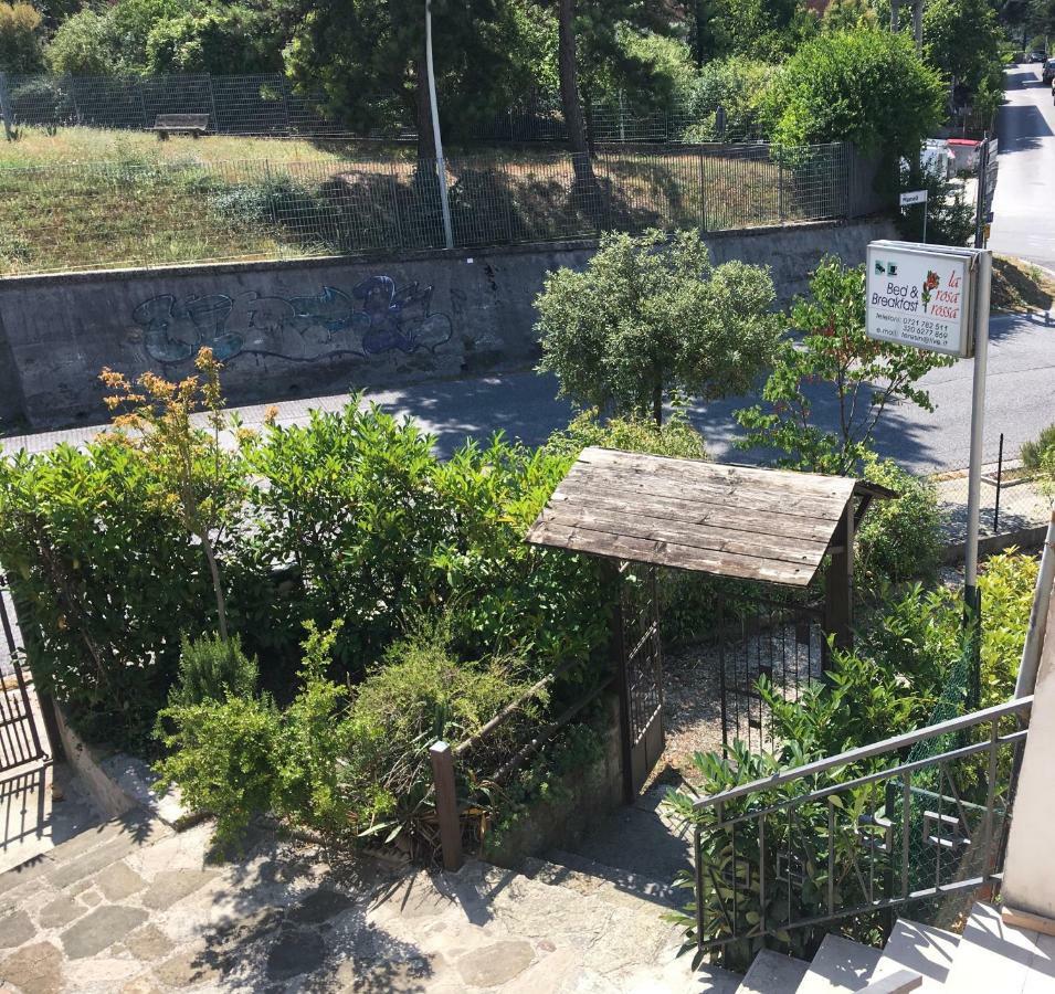 Bed & Breakfast La Rosa Rossa Cagli Buitenkant foto