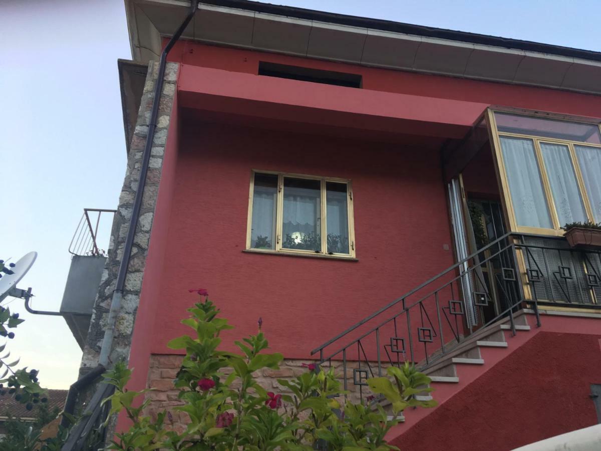 Bed & Breakfast La Rosa Rossa Cagli Buitenkant foto