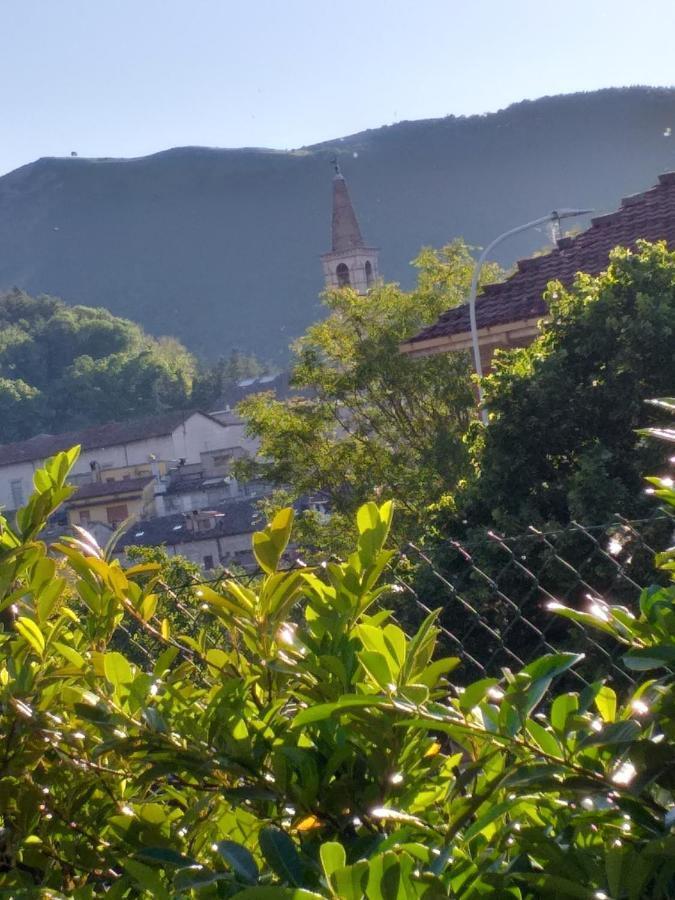 Bed & Breakfast La Rosa Rossa Cagli Buitenkant foto