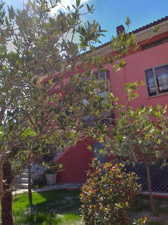 Bed & Breakfast La Rosa Rossa Cagli Buitenkant foto